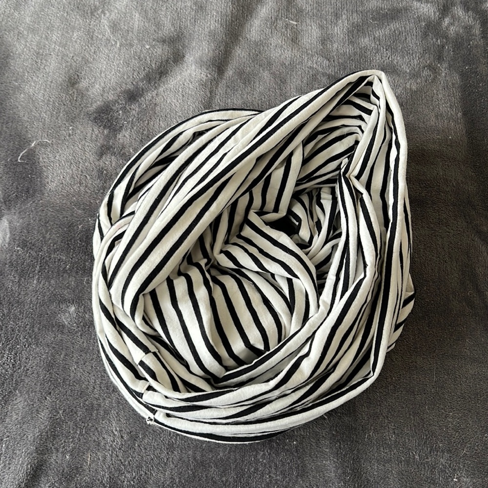 American apparel tube scarf striped black and white